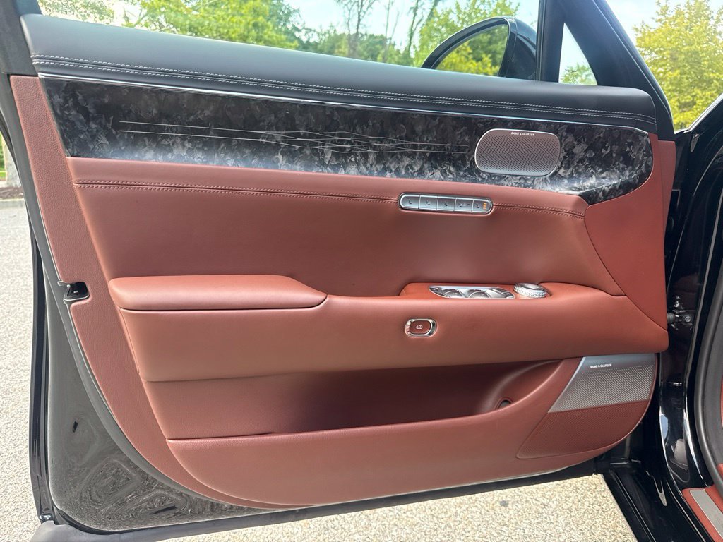 Used 2025 Genesis G90 3.5T AWD/4WD image 14