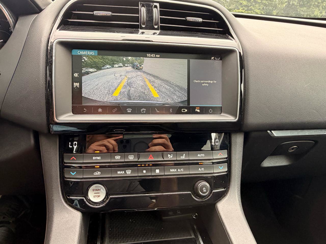 Used 2019 Jaguar F-PACE Premium AWD/4WD image 30