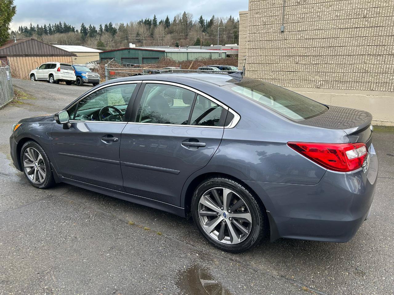 Used 2016 Subaru Legacy 2.5i Limited AWD/4WD image 7