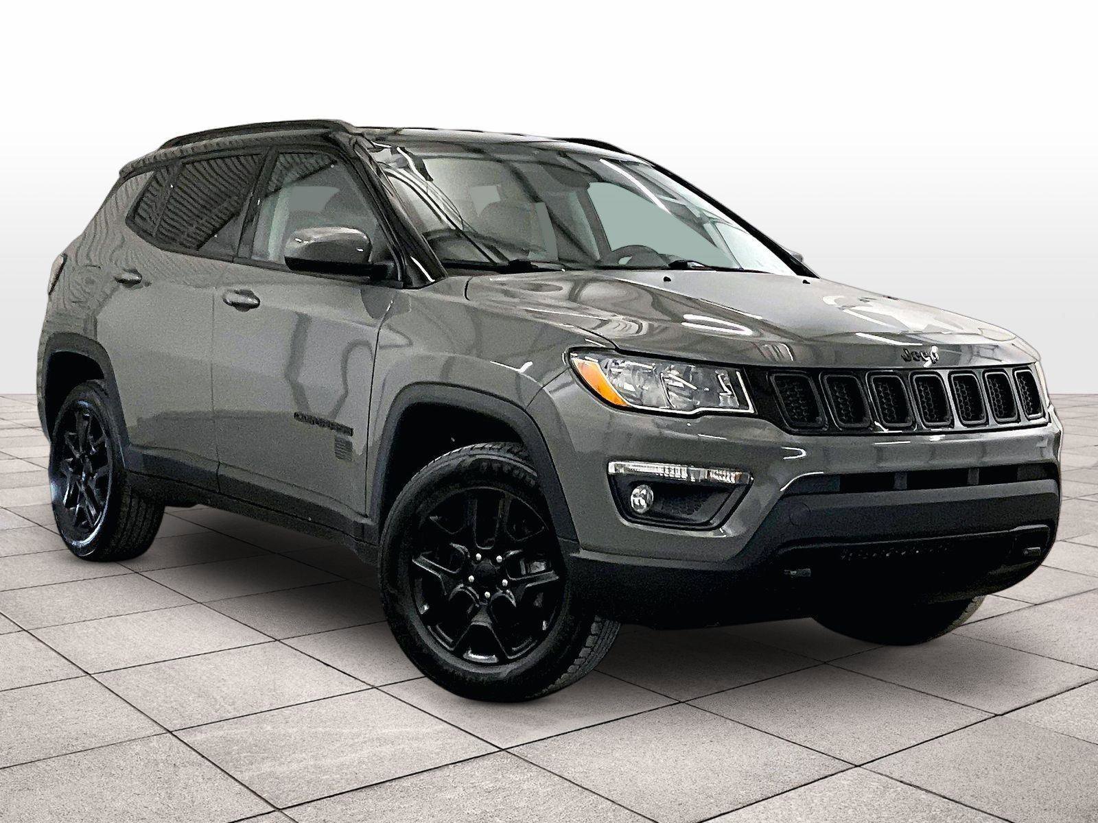 Used 2021 Jeep Compass Sport image 2