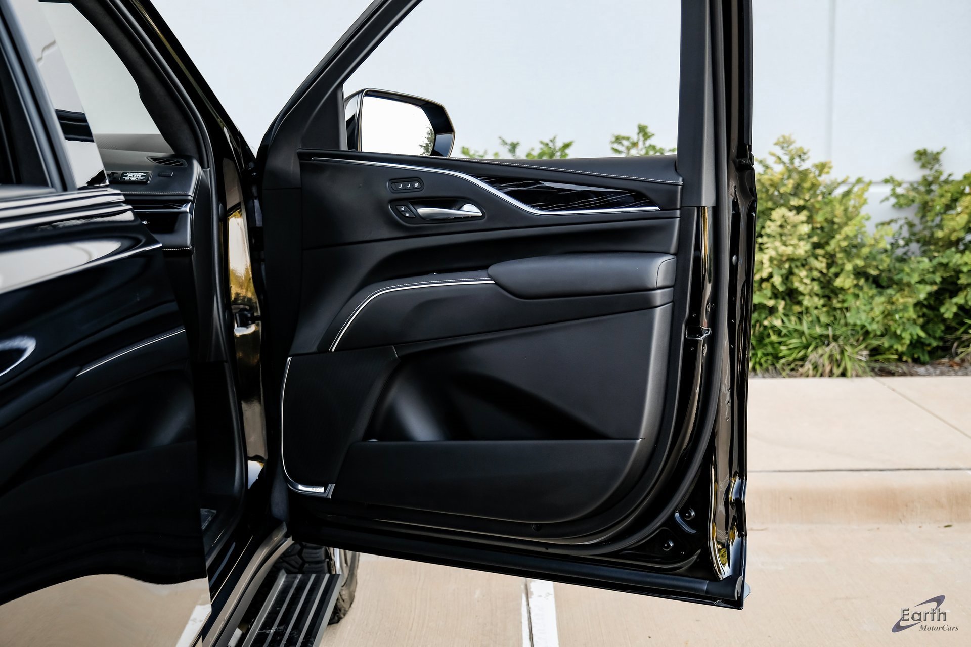 Used 2023 Cadillac Escalade V image 85