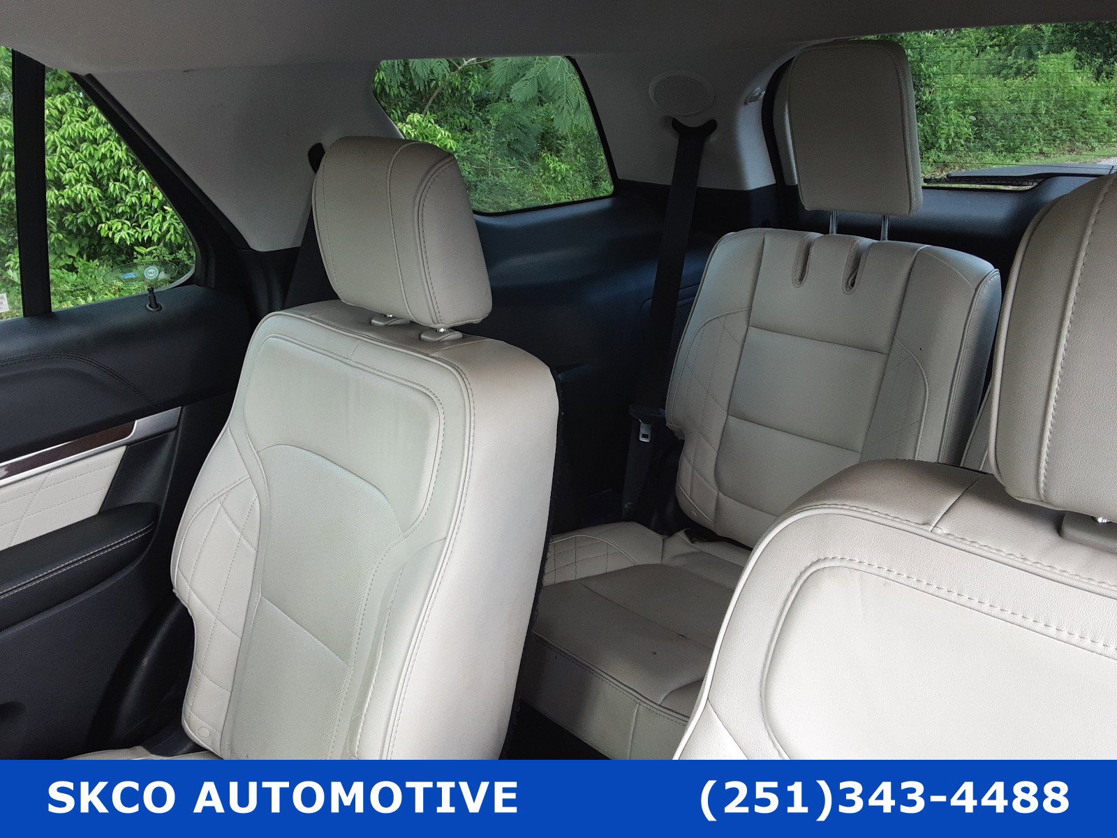 Used 2019 Ford Explorer Platinum image 23