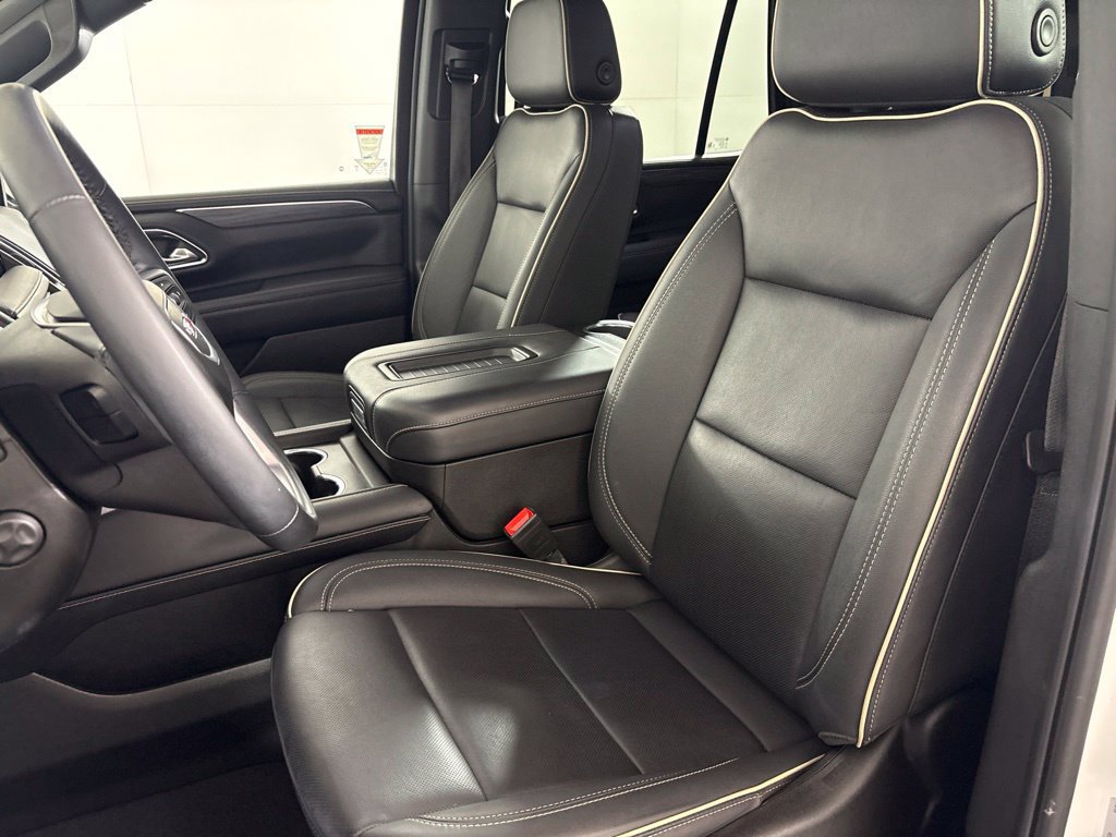 Used 2024 GMC Yukon SLT w/ SLT Luxury Package RWD image 22