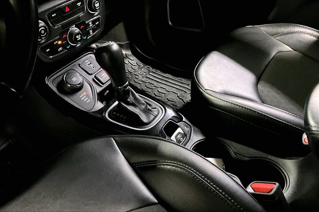 Used 2020 Jeep Compass Latitude image 18