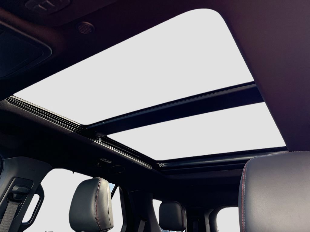 Used 2025 Ford Explorer ST image 23