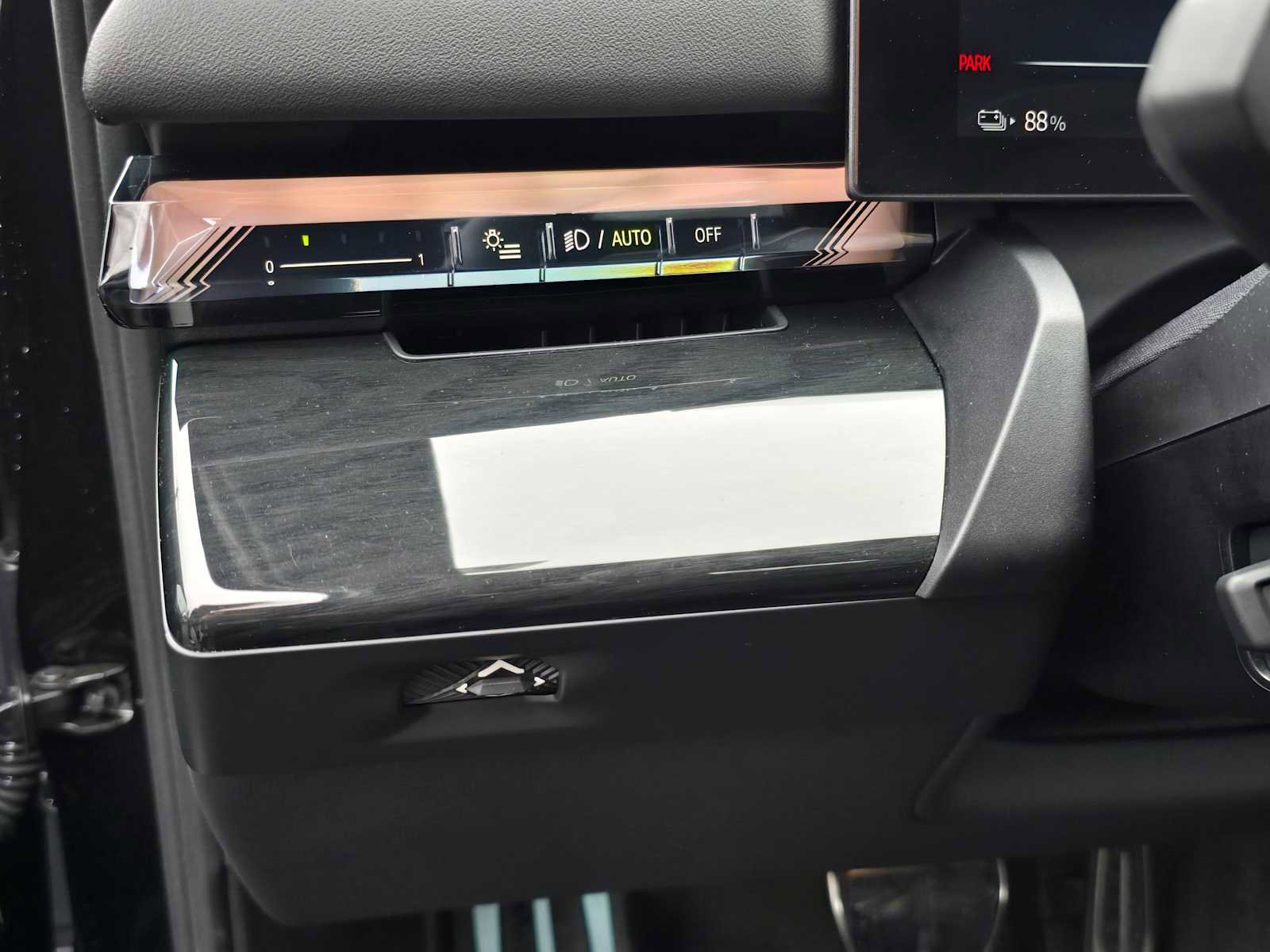 Used 2024 BMW i5 eDrive40i w/ M Sport Package image 38