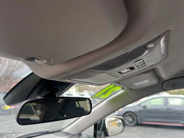 Used 2021 Toyota RAV4 LE image 29