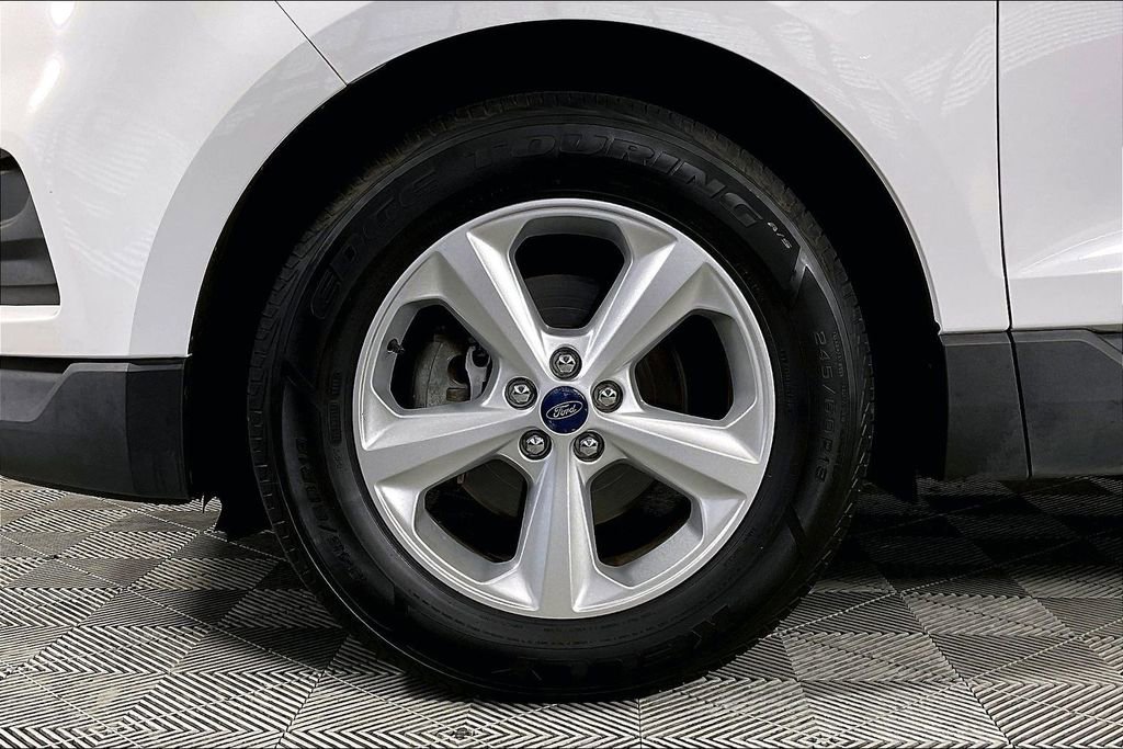 Used 2019 Ford Edge SE w/ SE Fleet Driver's Package image 7