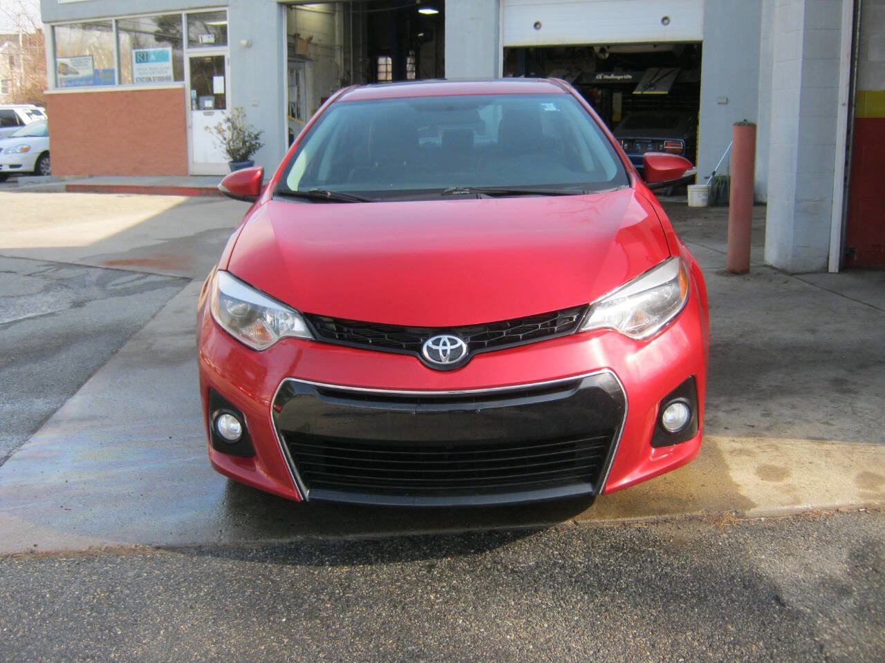 Used 2014 Toyota Corolla S image 2