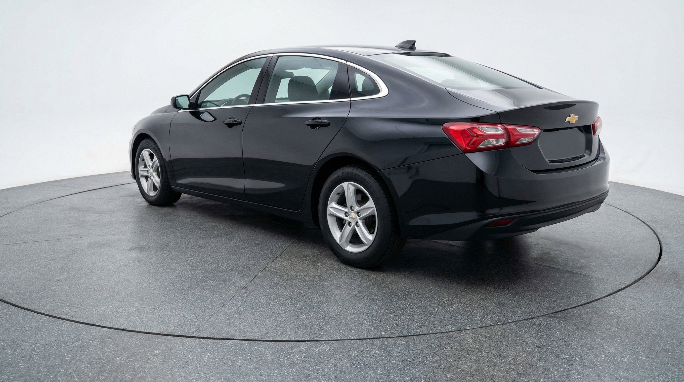 Used 2024 Chevrolet Malibu LT FWD image 6