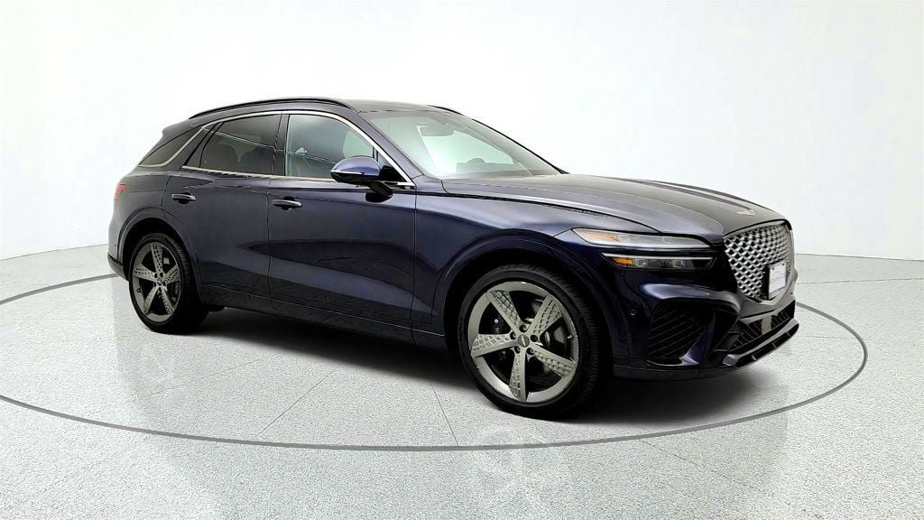 Used 2023 Genesis GV70 2.5T w/ Sport Prestige Package AWD/4WD image 3