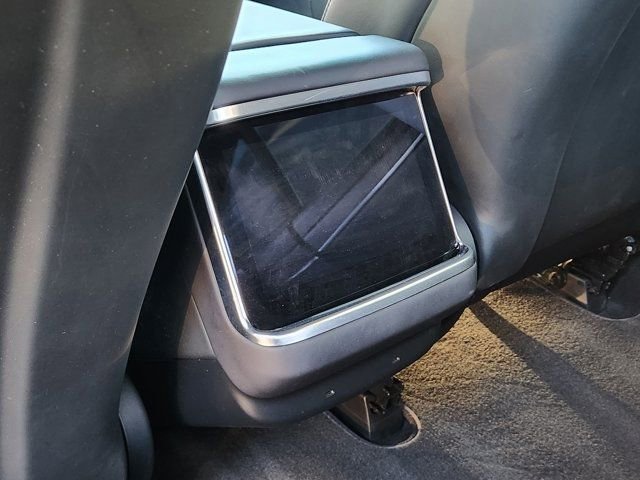 Used 2022 Tesla Model S image 34