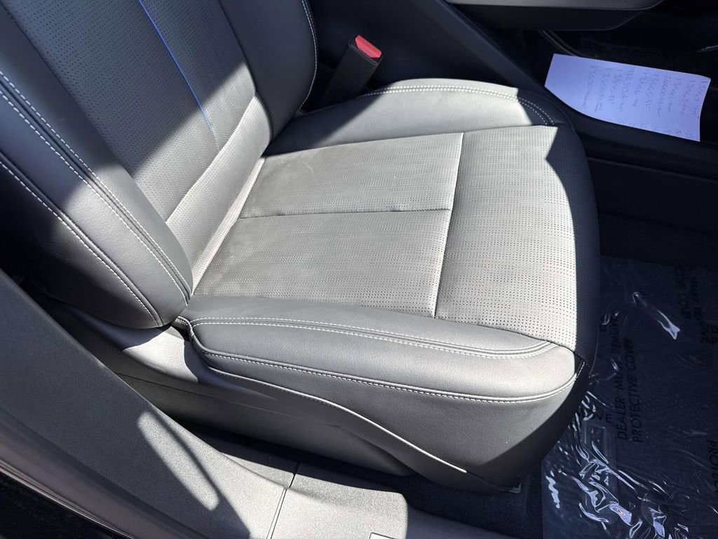 Used 2024 Cadillac Lyriq Sport AWD/4WD image 27
