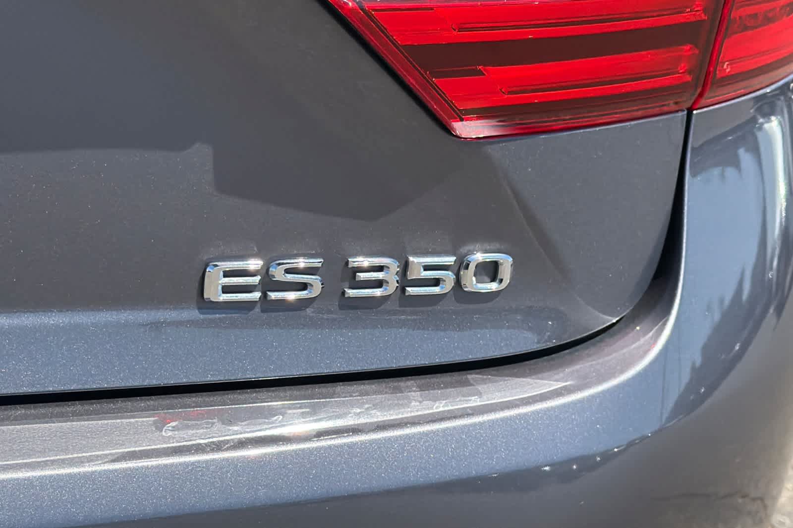 Used 2018 Lexus ES 350 w/ Accessory Package FWD image 31