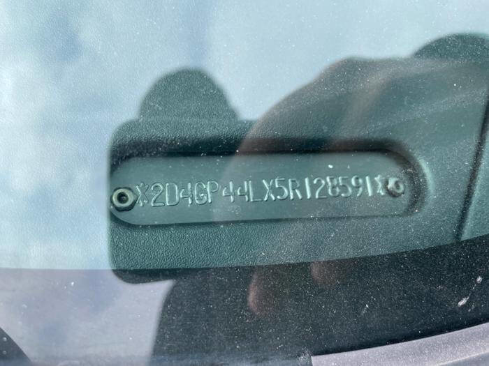 Used 2005 Dodge Grand Caravan SXT w/ Premium Group image 41