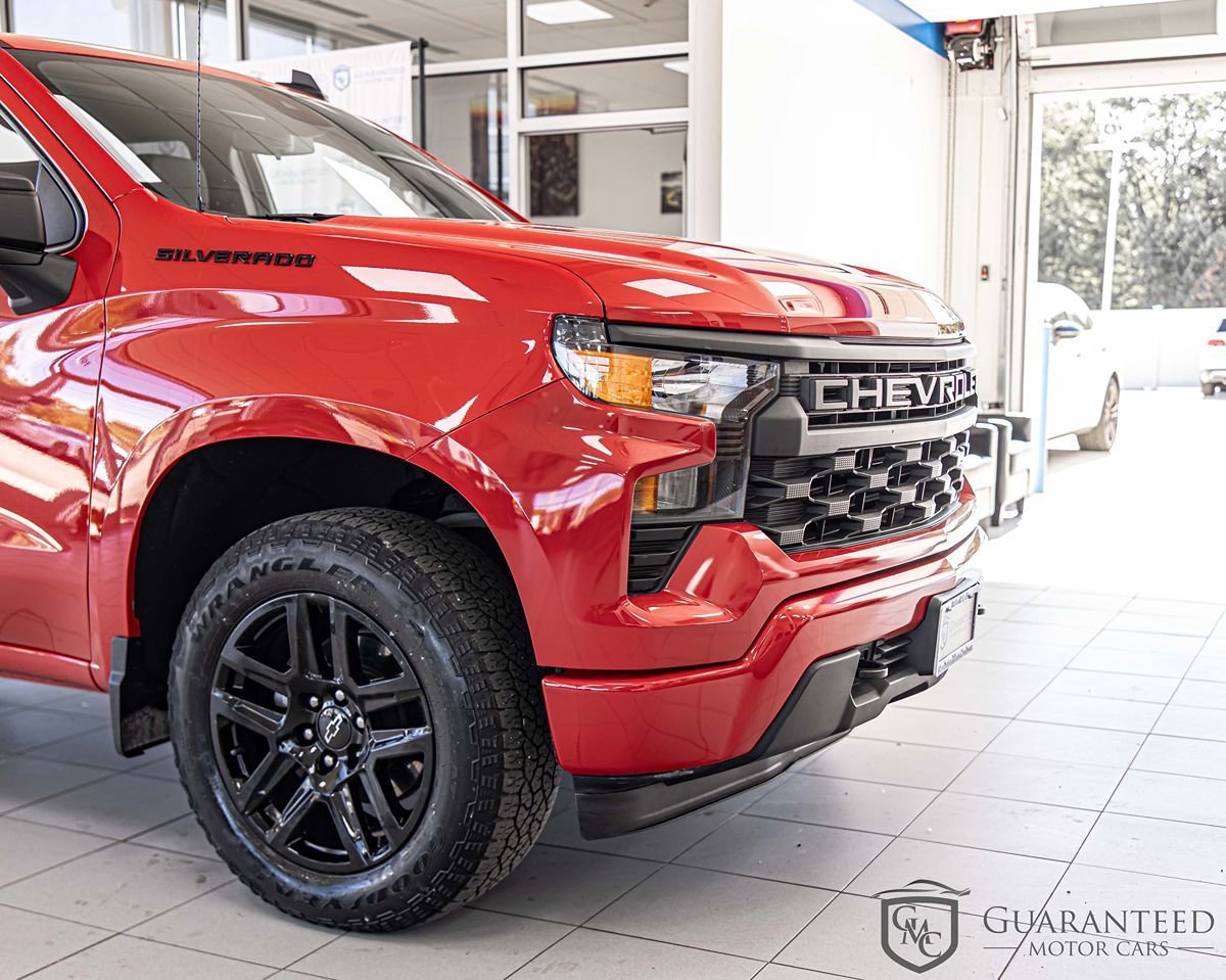Used 2022 Chevrolet Silverado 1500 Custom w/ LPO, Dark Essentials Package AWD/4WD image 4
