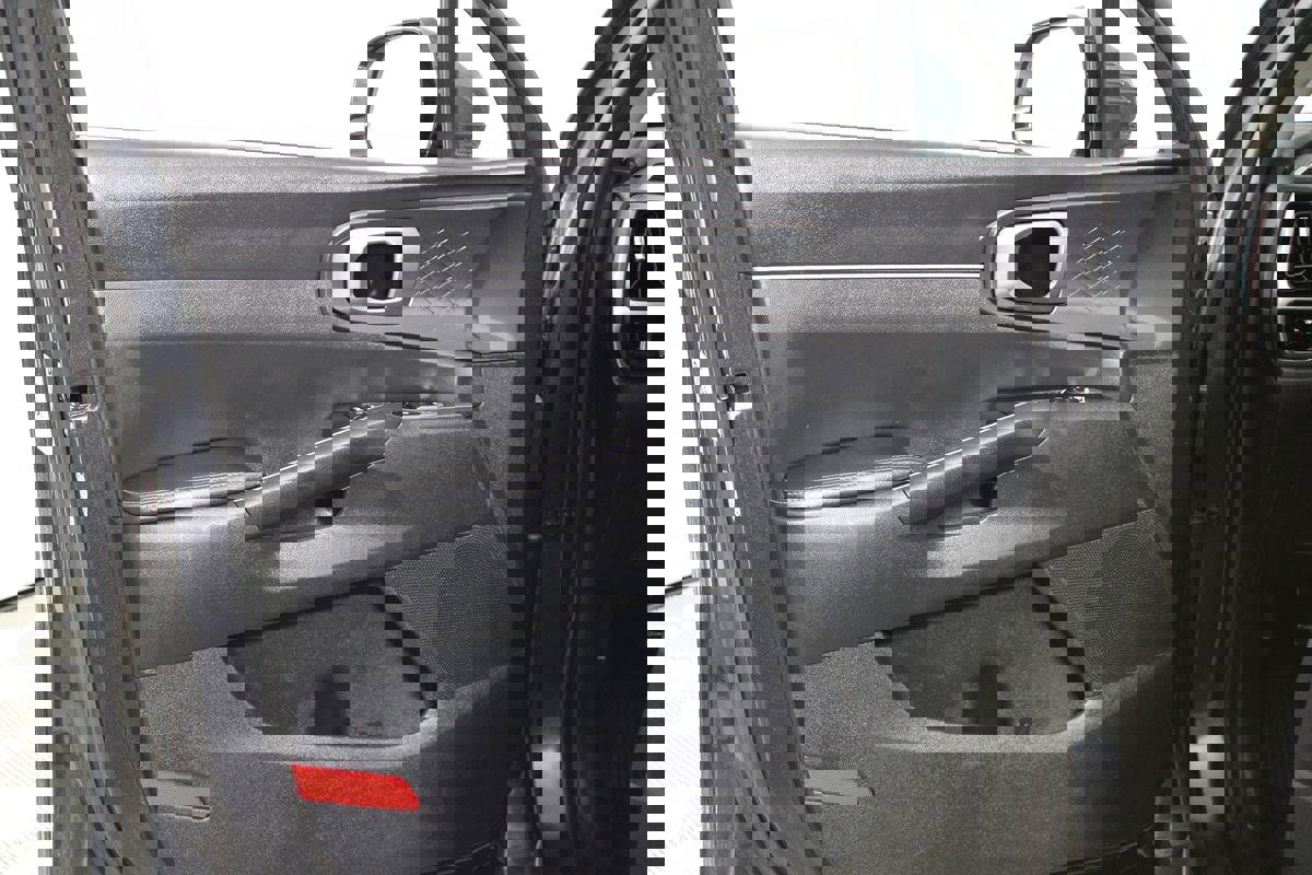 Used 2023 Kia Sorento LX image 27