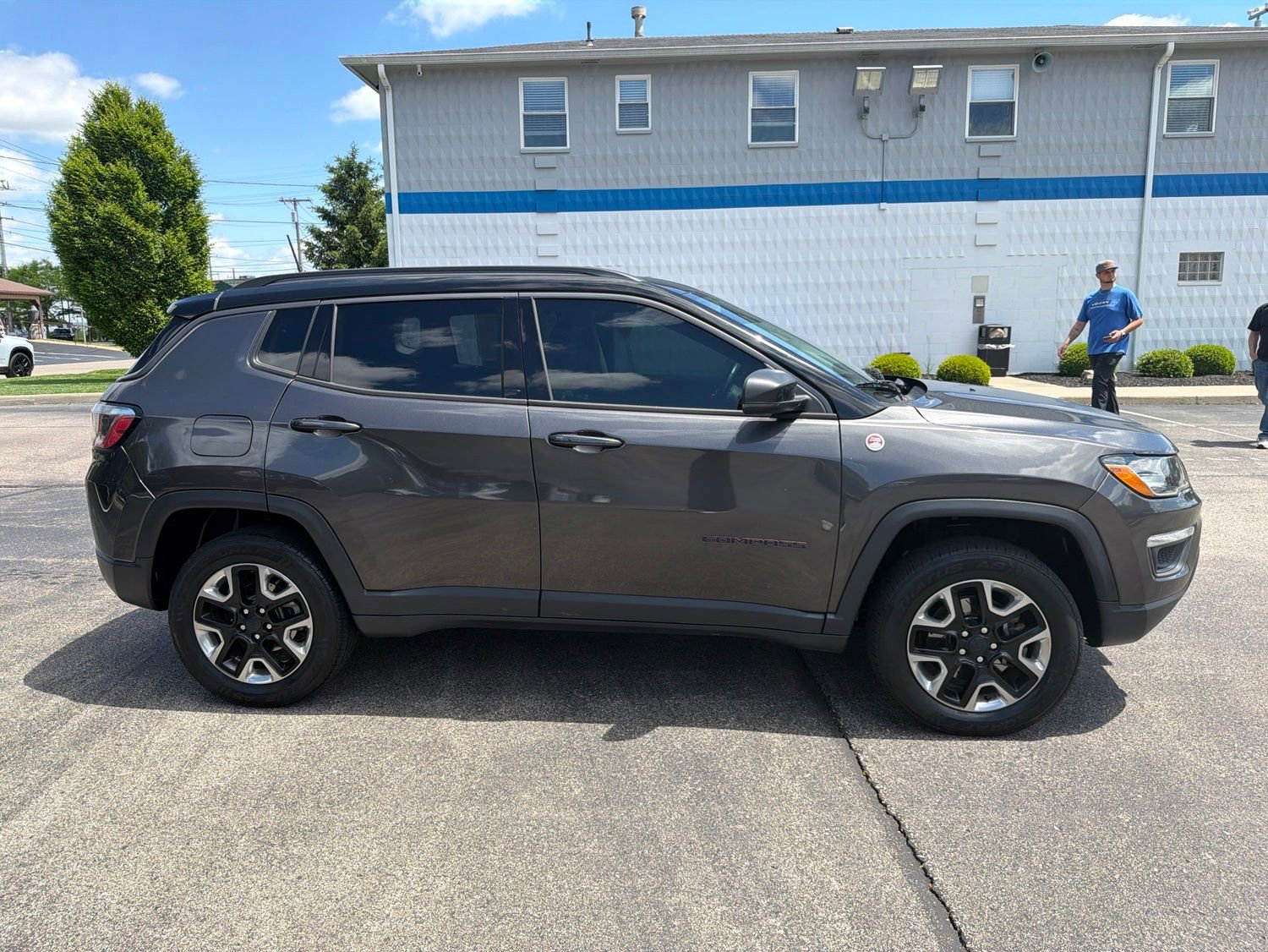 Used 2018 Jeep Compass Trailhawk w/ Leather Interior Group AWD/4WD image 6