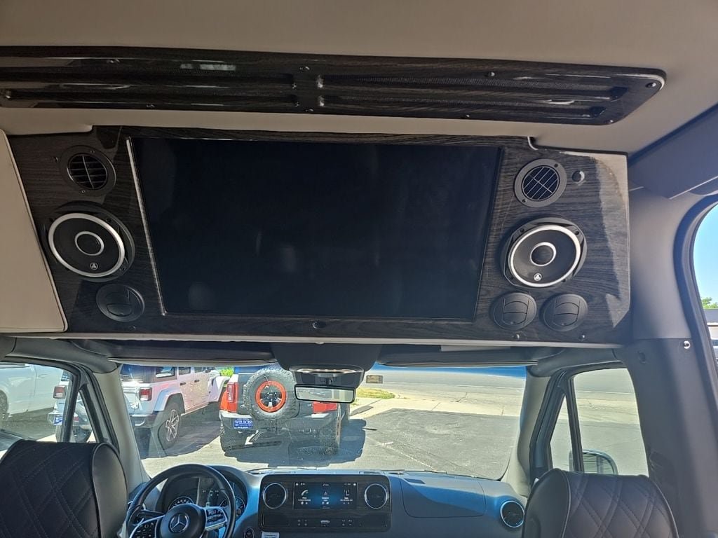 Used 2023 Mercedes-Benz Sprinter 3500 image 26