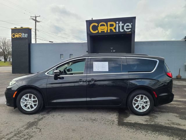 Used 2022 Chrysler Pacifica Touring-L FWD image 10