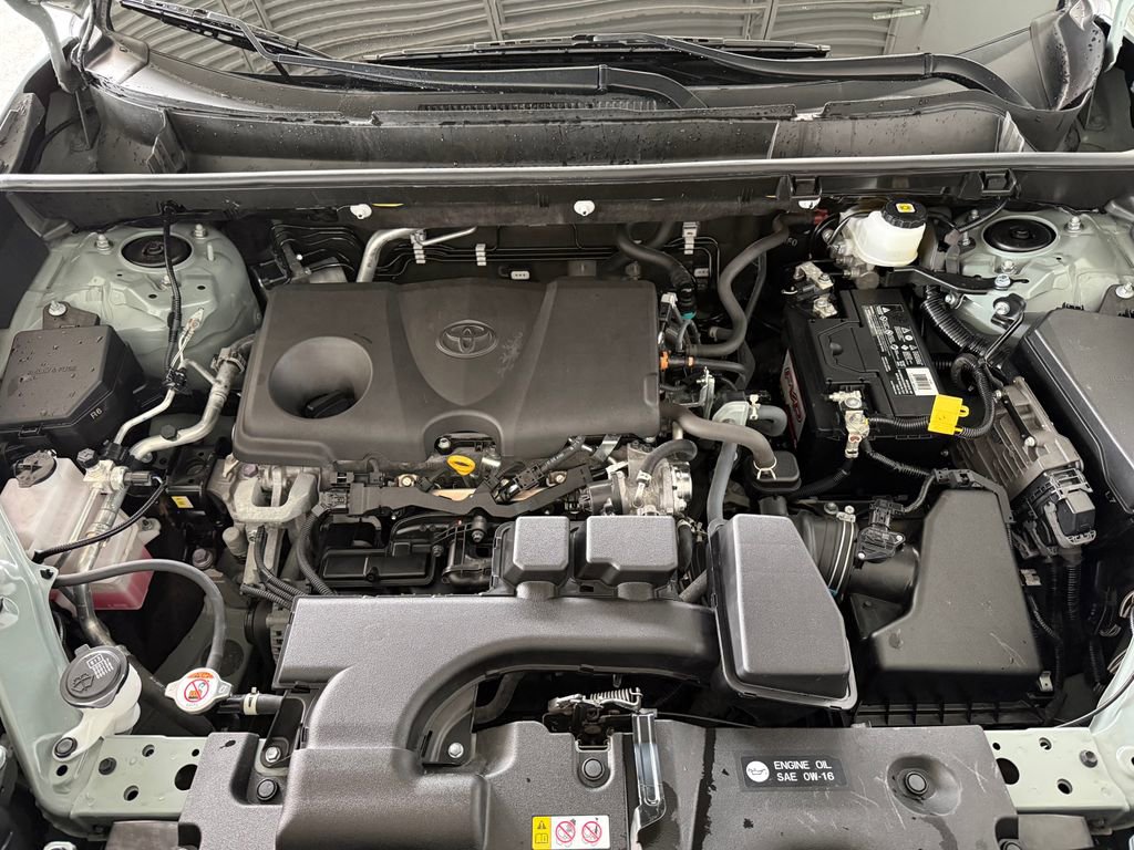 Used 2023 Toyota RAV4 XLE Premium image 15