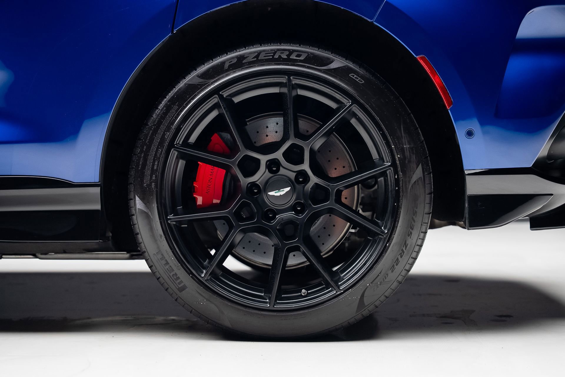 Used 2023 Aston Martin DBX 707 AWD/4WD image 22