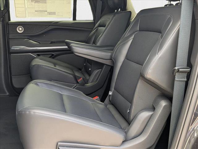 New 2025 Lincoln Navigator L Reserve w/ Jet Appearance Package image 16