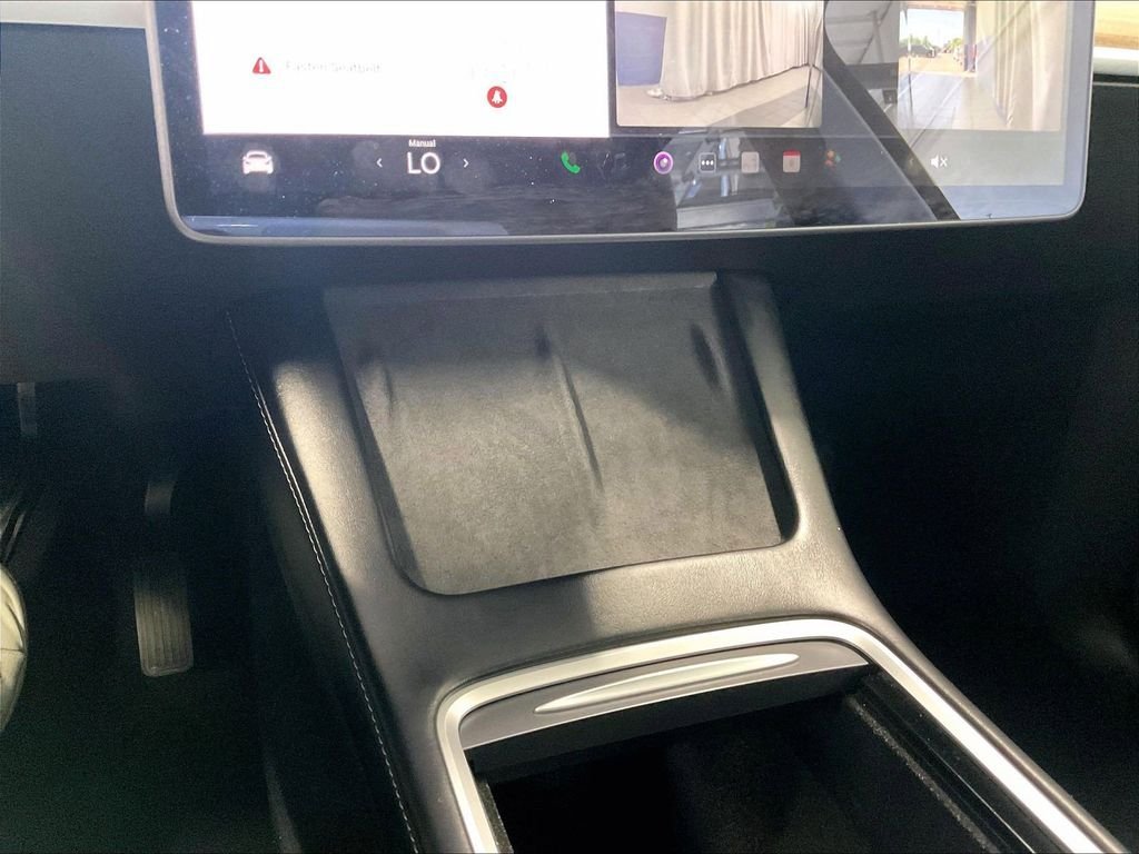 Used 2021 Tesla Model Y Long Range AWD/4WD image 26