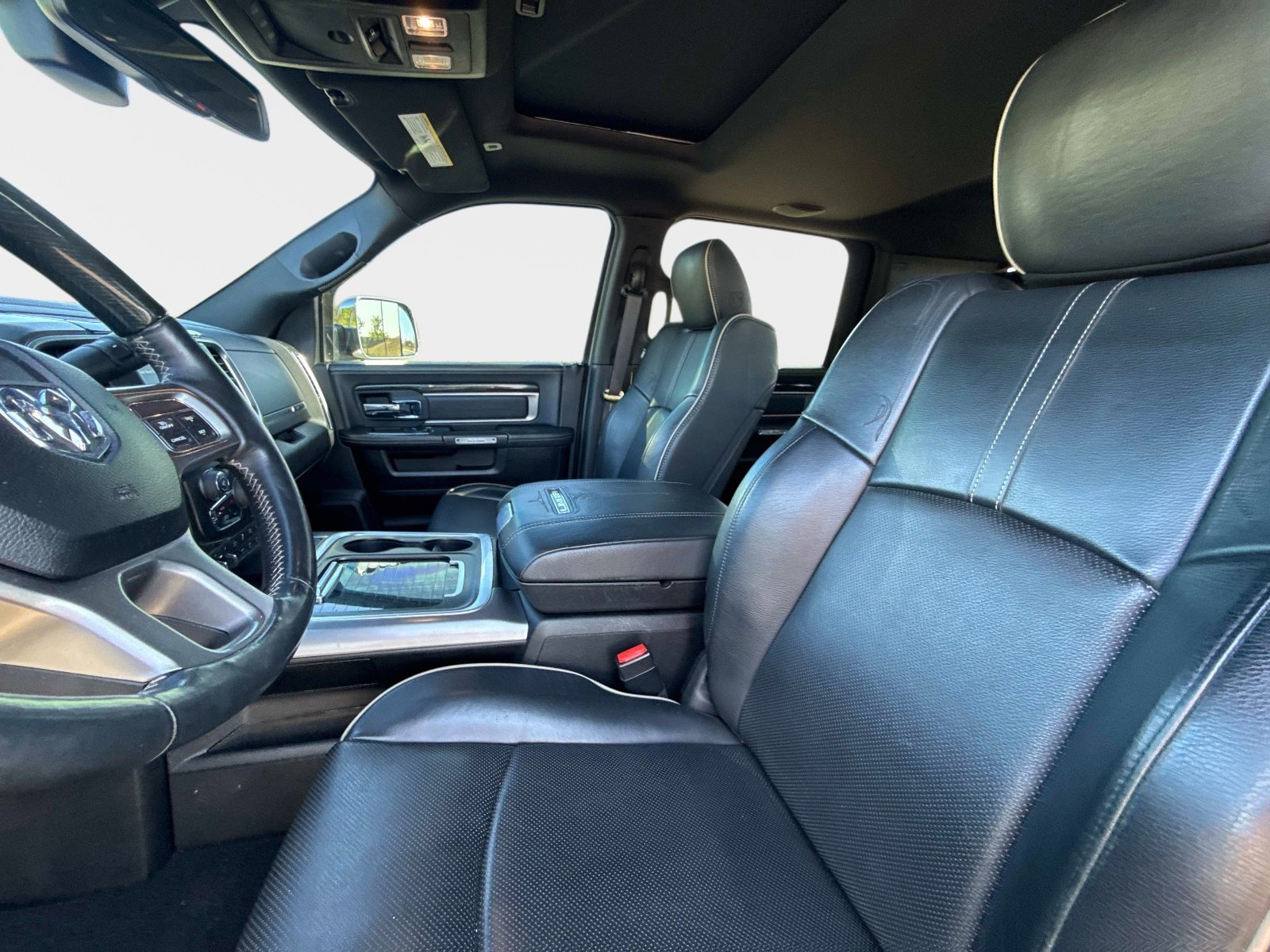 Used 2018 RAM 3500 Laramie Longhorn AWD/4WD image 23