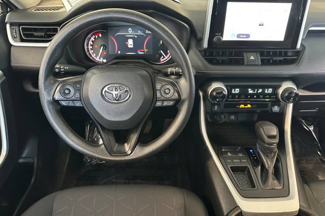 Used 2024 Toyota RAV4 XLE FWD image 18