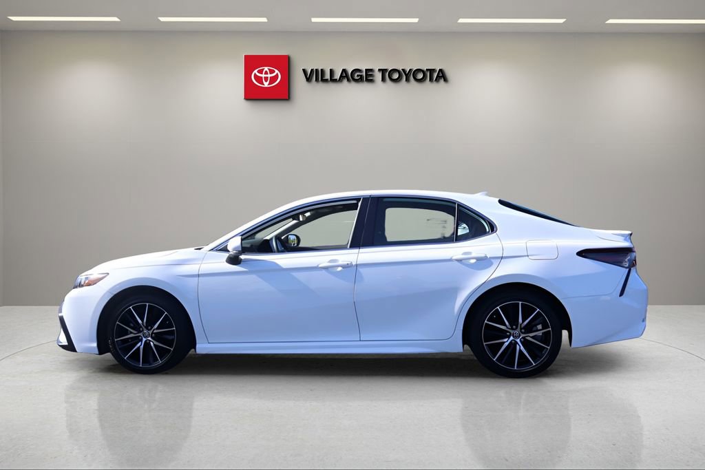 Certified 2023 Toyota Camry SE image 2