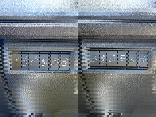 Used 2025 Toyota Camry XSE image 23