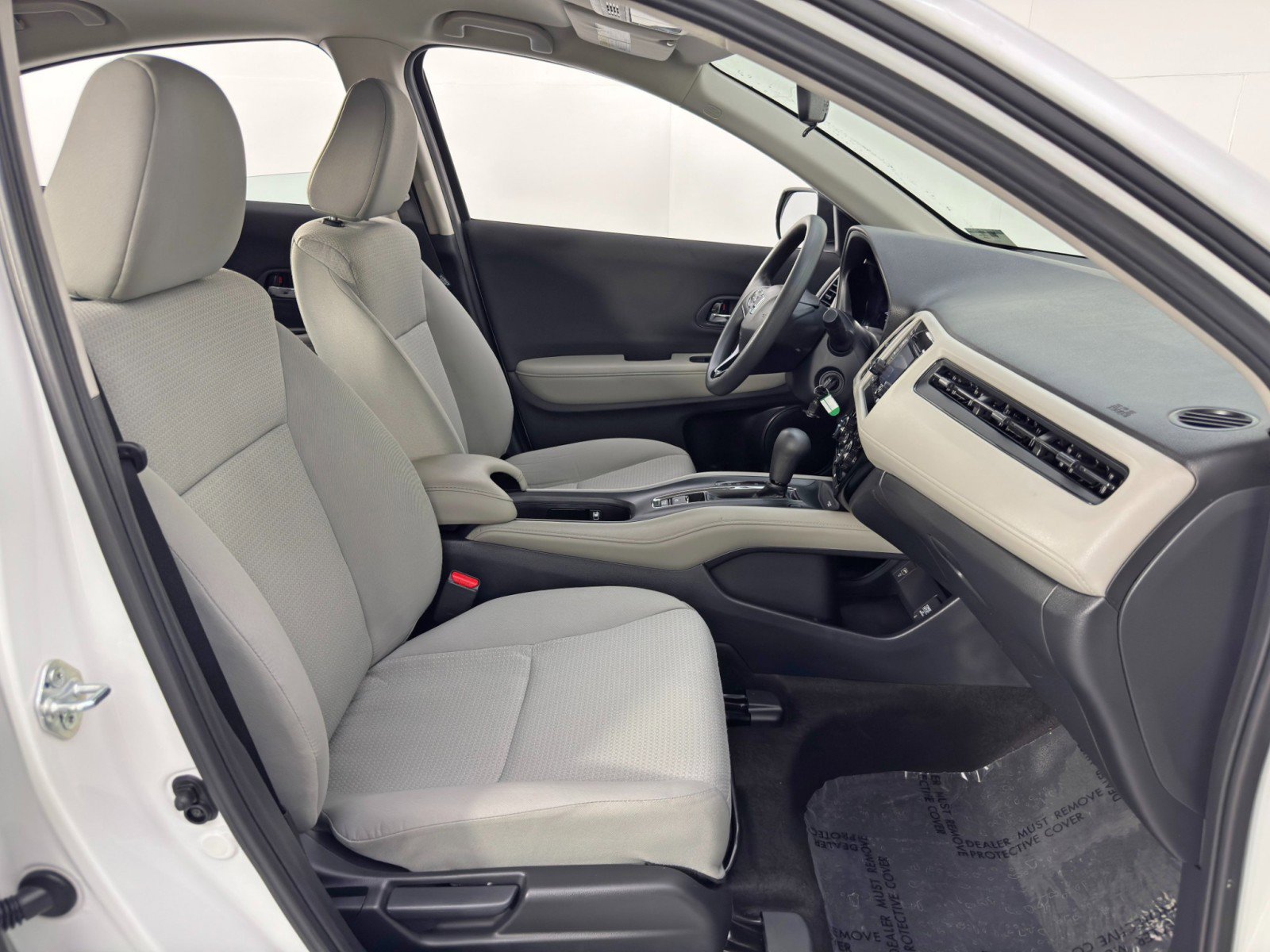 Used 2022 Honda HR-V LX image 14