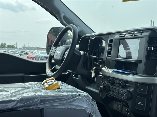 New 2024 Ford F350 XL w/ Snow Plow Prep Package image 33