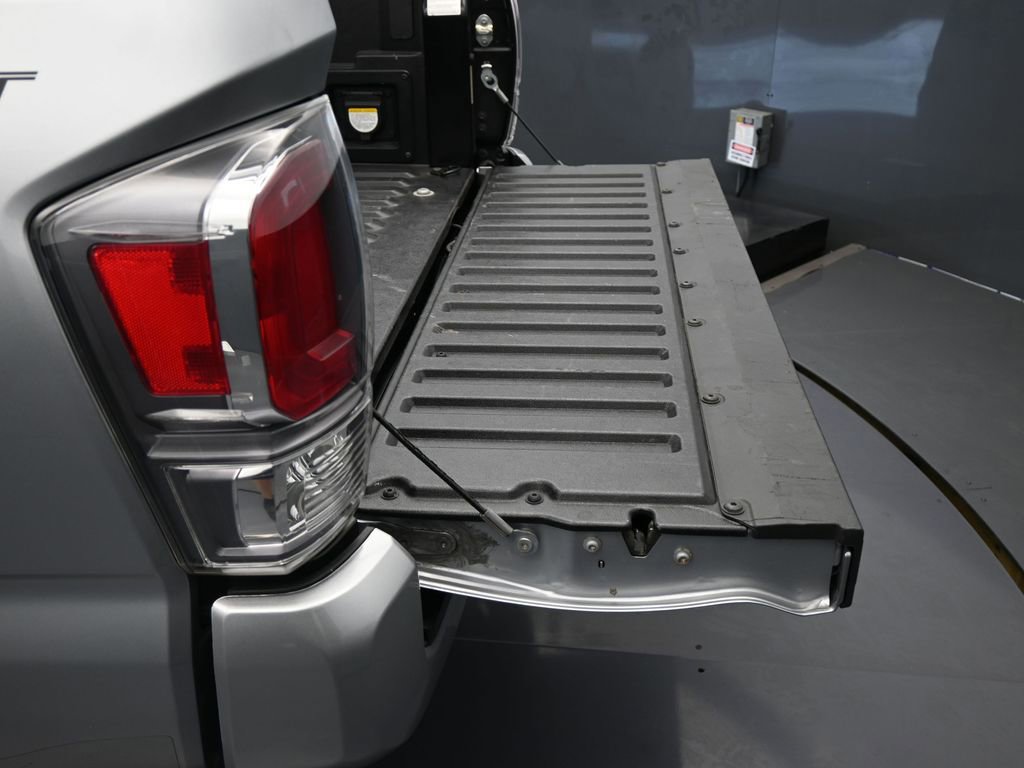 Used 2023 Toyota Tacoma TRD Sport image 34