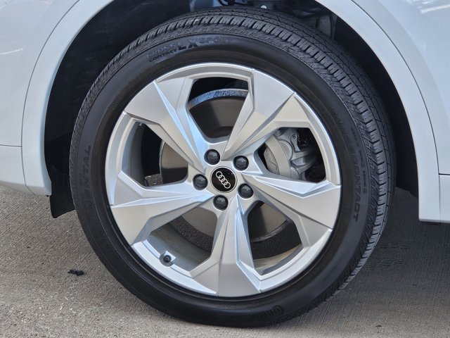 Certified 2023 Audi Q5 2.0T Premium Plus w/ Premium Plus Package AWD/4WD image 9