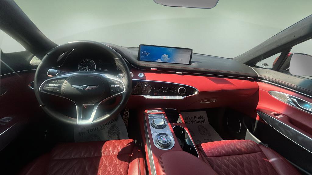 Used 2025 Genesis GV70 3.5T Sport w/ Sport Advanced Package AWD/4WD image 10