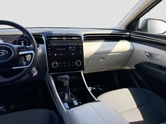 Certified 2024 Hyundai Tucson SE image 22