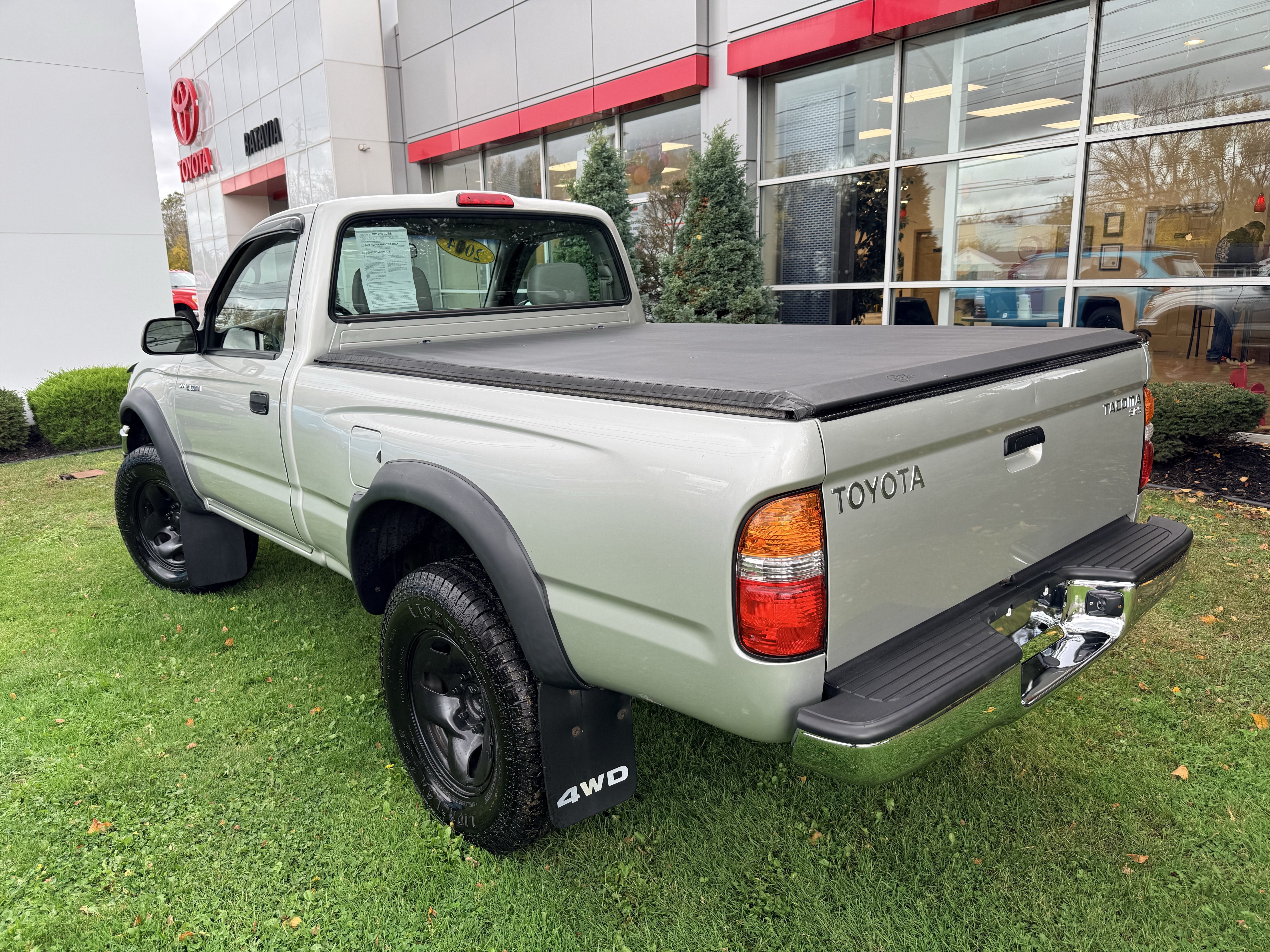 Used 2004 Toyota Tacoma 4x4 Regular Cab image 12