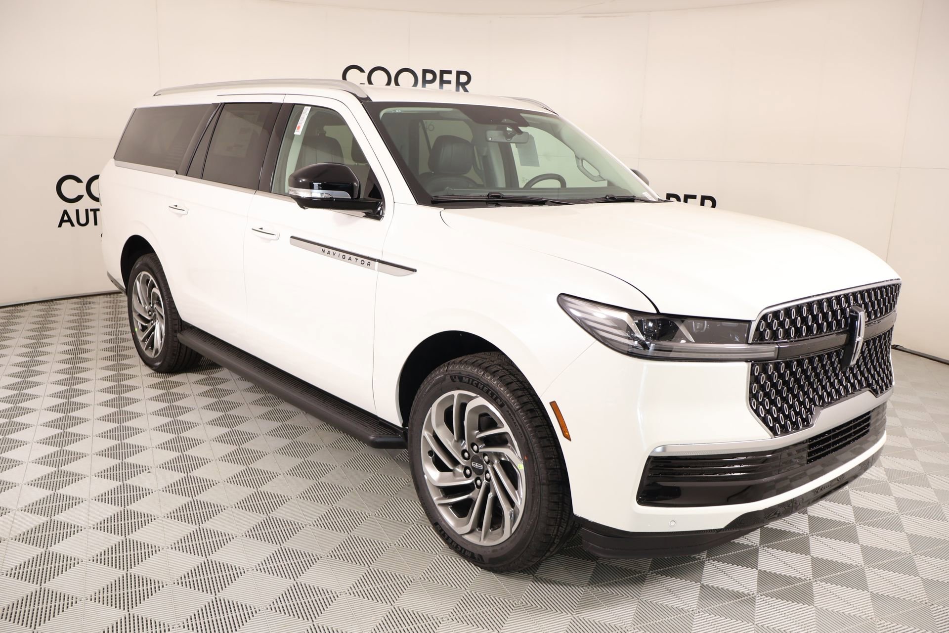 New 2026 Lincoln Navigator L Premier AWD/4WD 360° Tour