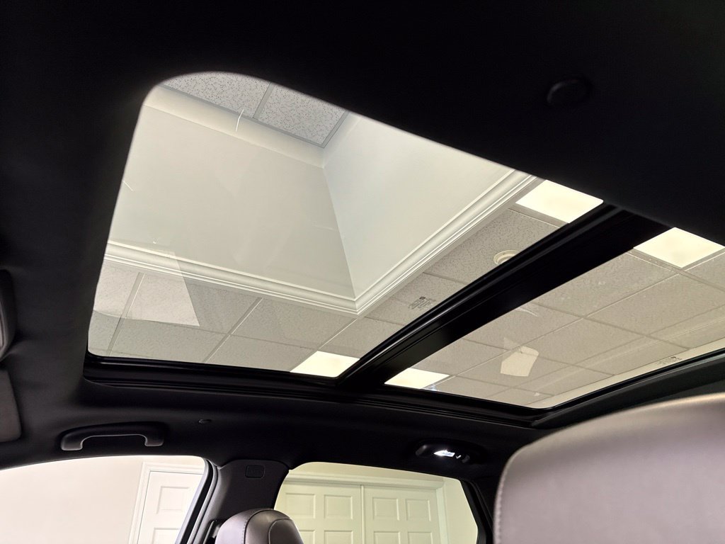 Used 2026 Cadillac XT5 Sportv w/ LPO, Floor Liner Package AWD/4WD image 25