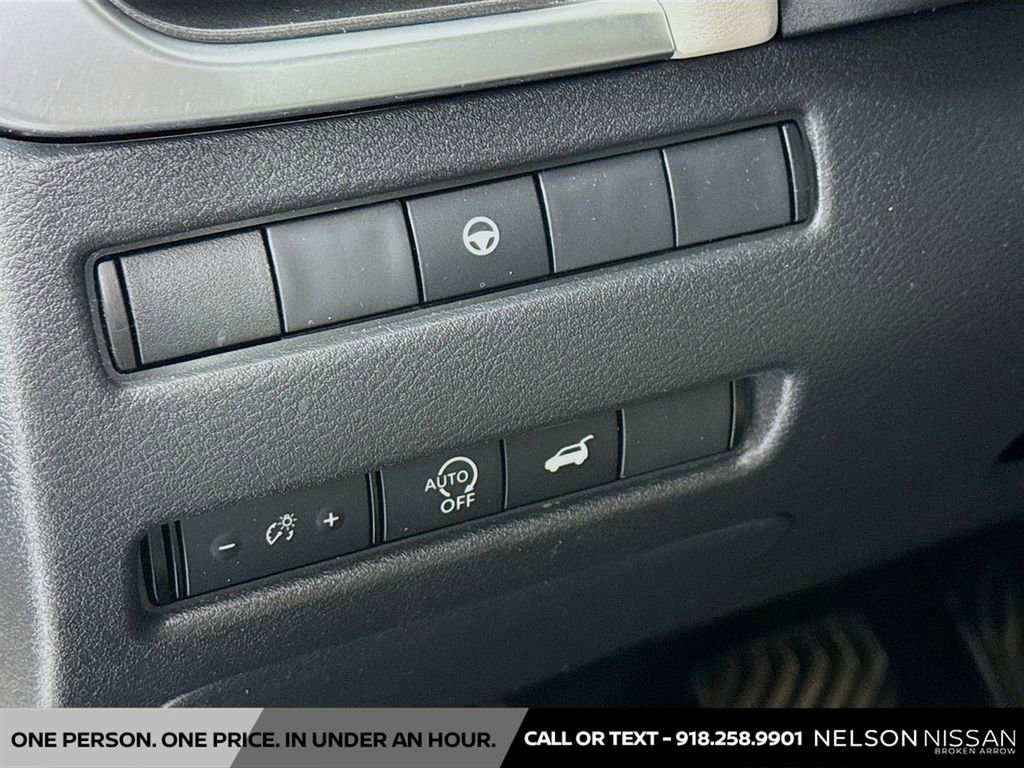 Certified 2023 Nissan Rogue SV w/ SV Premium B Package AWD/4WD image 10