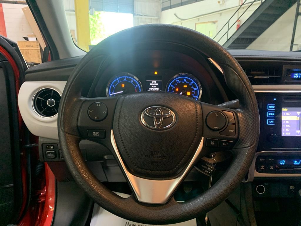 Used 2019 Toyota Corolla LE FWD image 26