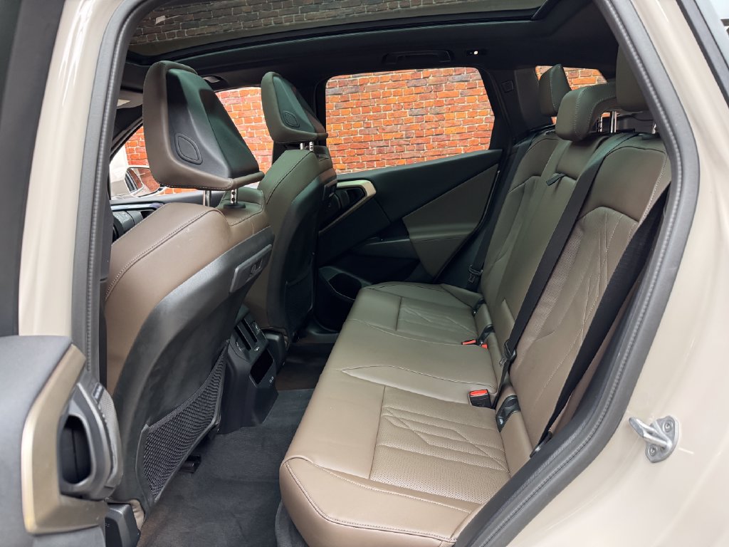 Certified 2025 BMW X3 xDrive30i w/ Premium Package AWD/4WD image 23