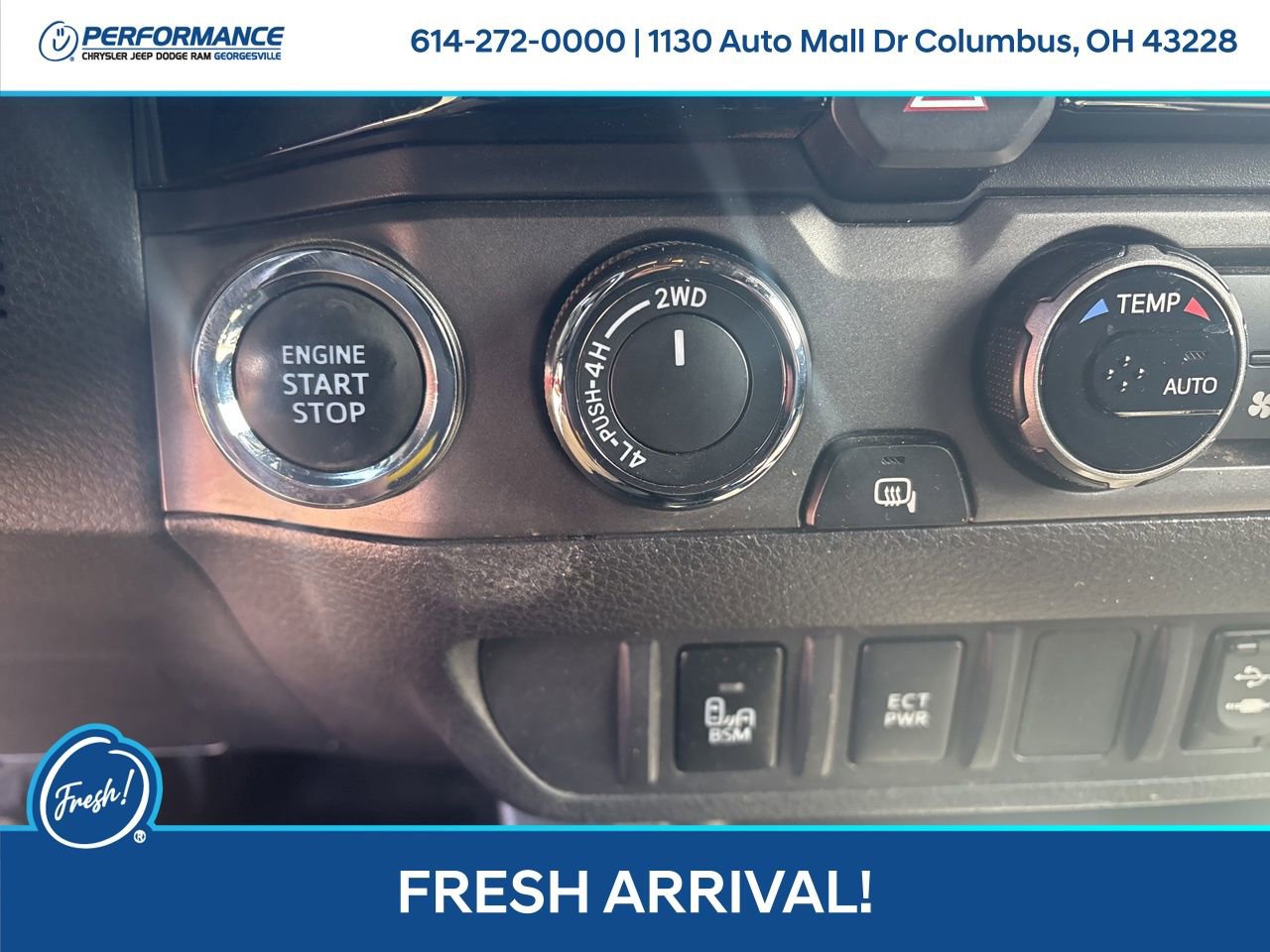 Used 2017 Toyota Tacoma TRD Sport image 25