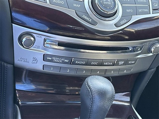 Used 2019 INFINITI Q70 Luxe w/ Proactive Package image 34