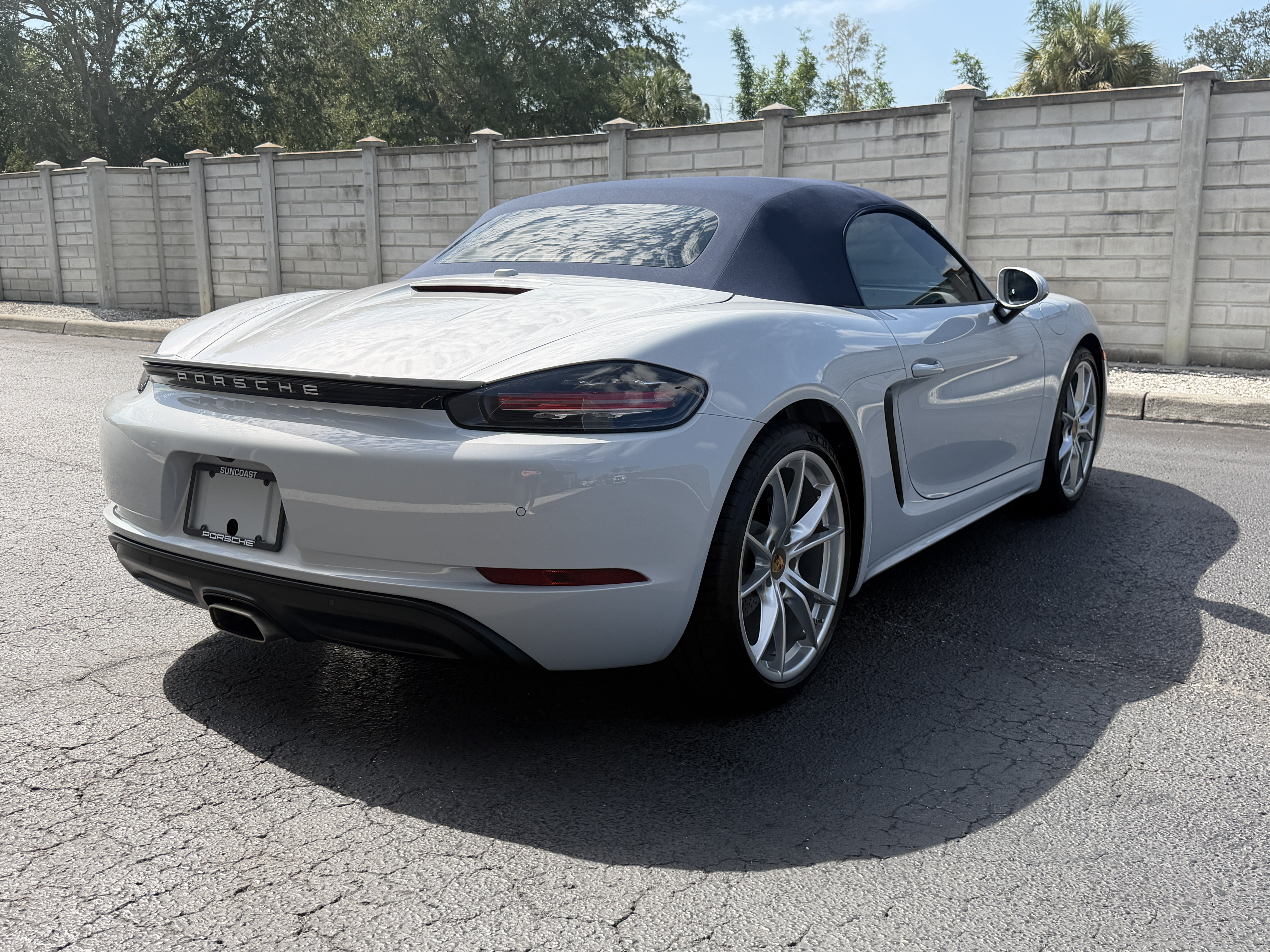 Certified 2024 Porsche 718 Boxster RWD image 6