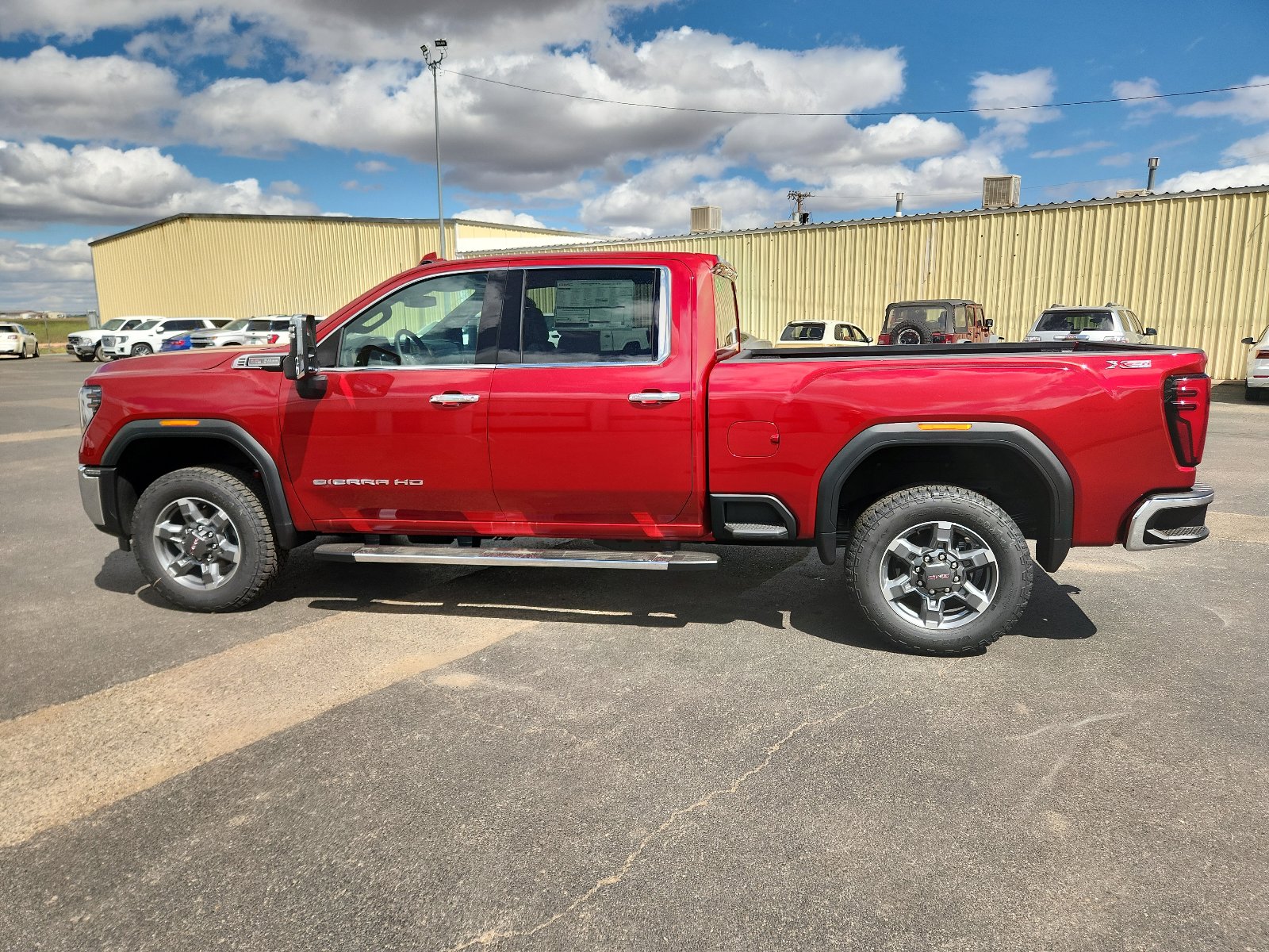 New 2026 GMC Sierra 2500 SLT image 2