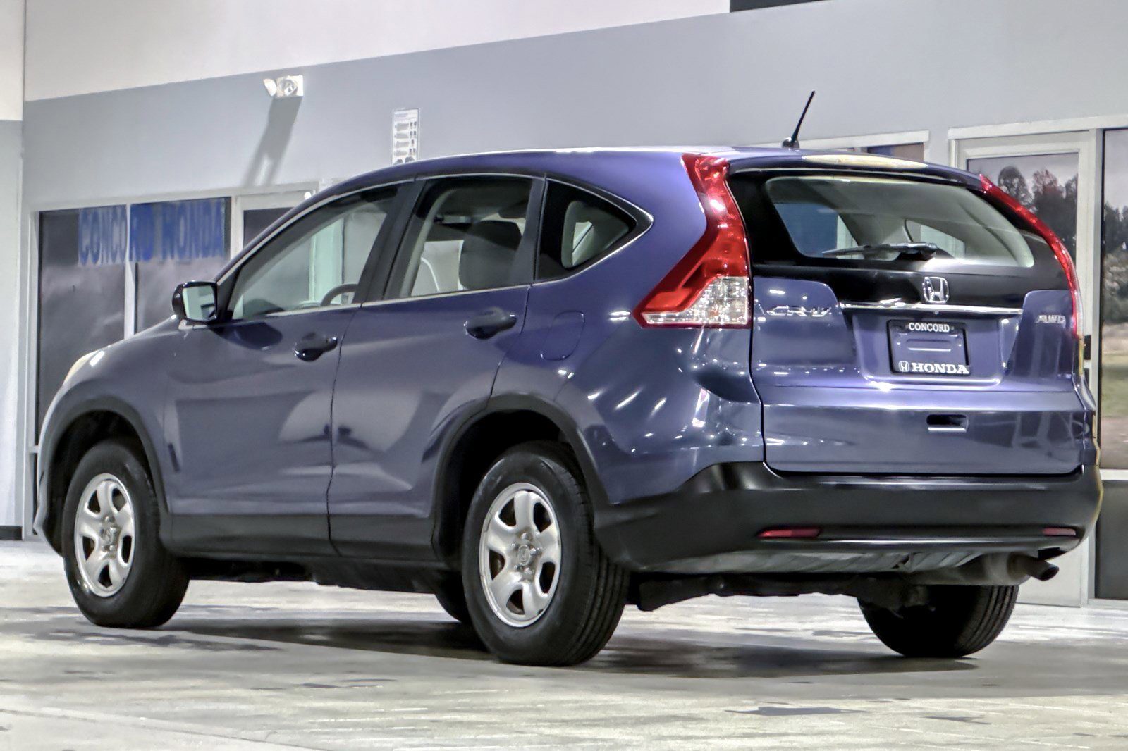 Used 2014 Honda CR-V LX image 3