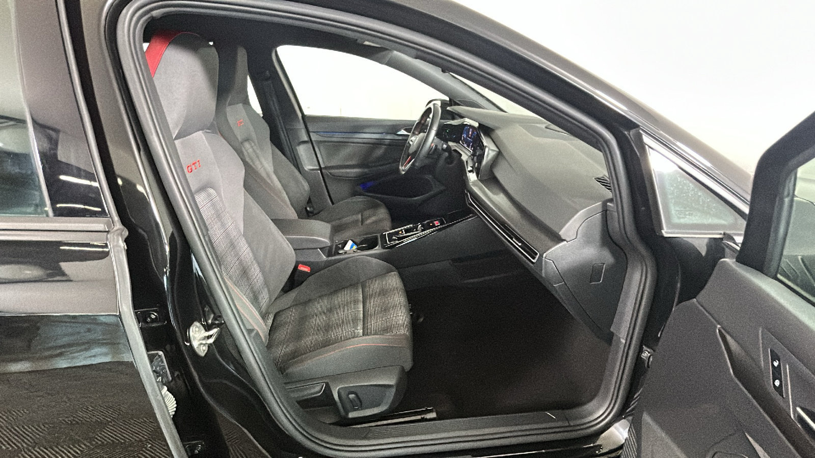 Used 2024 Volkswagen GTI S FWD image 34